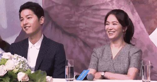 宋仲基宋慧乔白天揽腰秀甜蜜,宋仲基宋慧乔甜蜜太阳后裔