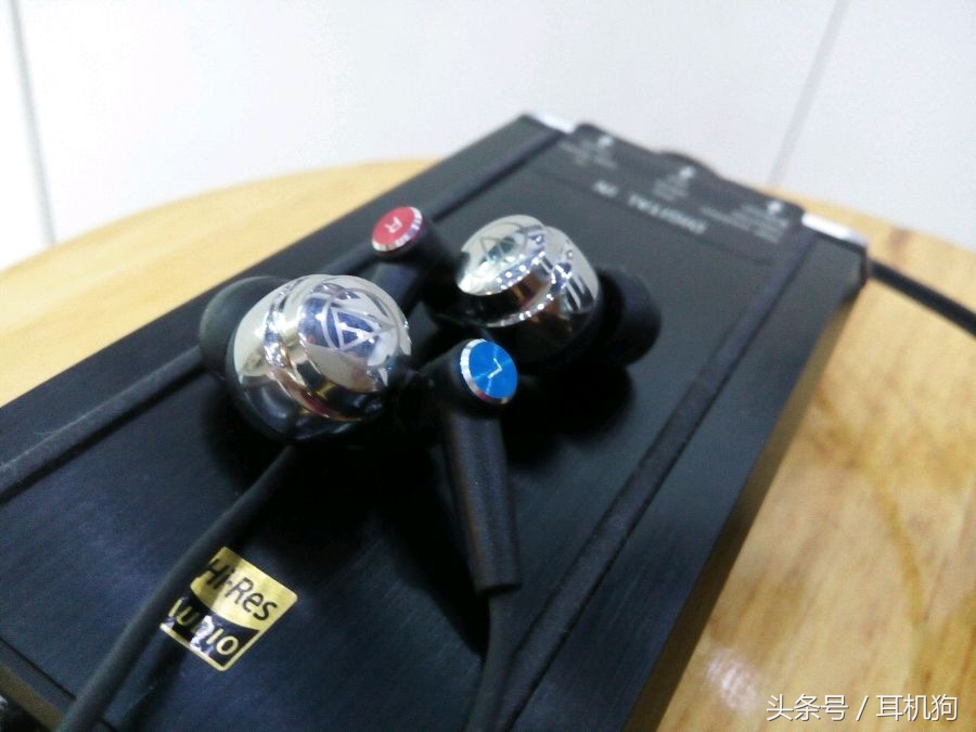 耳机发展史三部曲,魔音耳机beats头戴式初代