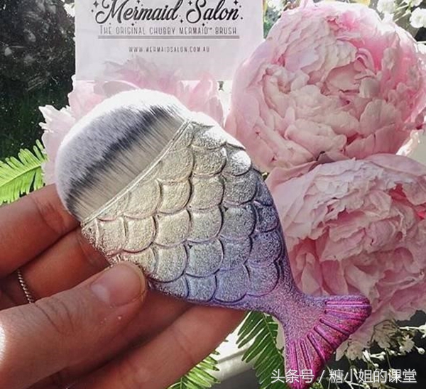 当朋友圈被咸鱼化妆刷刷屏，我想起了那些年我们刷脸用的魔法杖