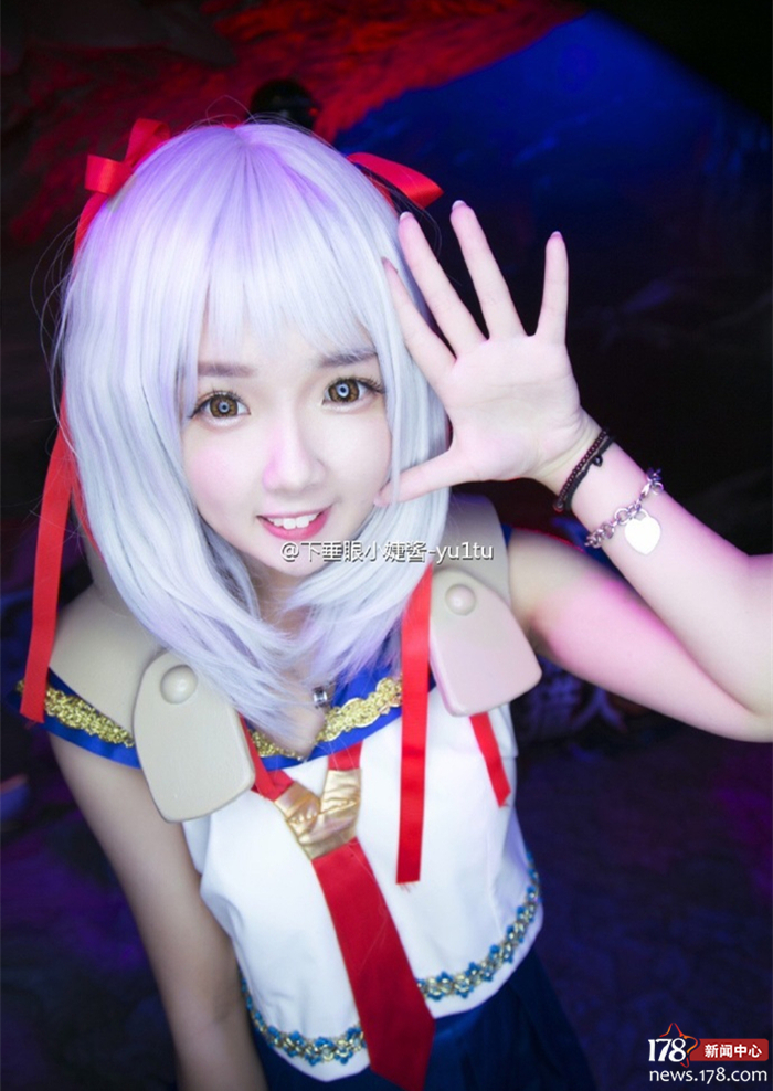 一起扒Showgirl：可爱又迷人的二次元美女小婕酱