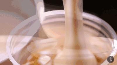 恒大冰泉椰子茶,恒大冰泉长白山天然矿泉水泡茶