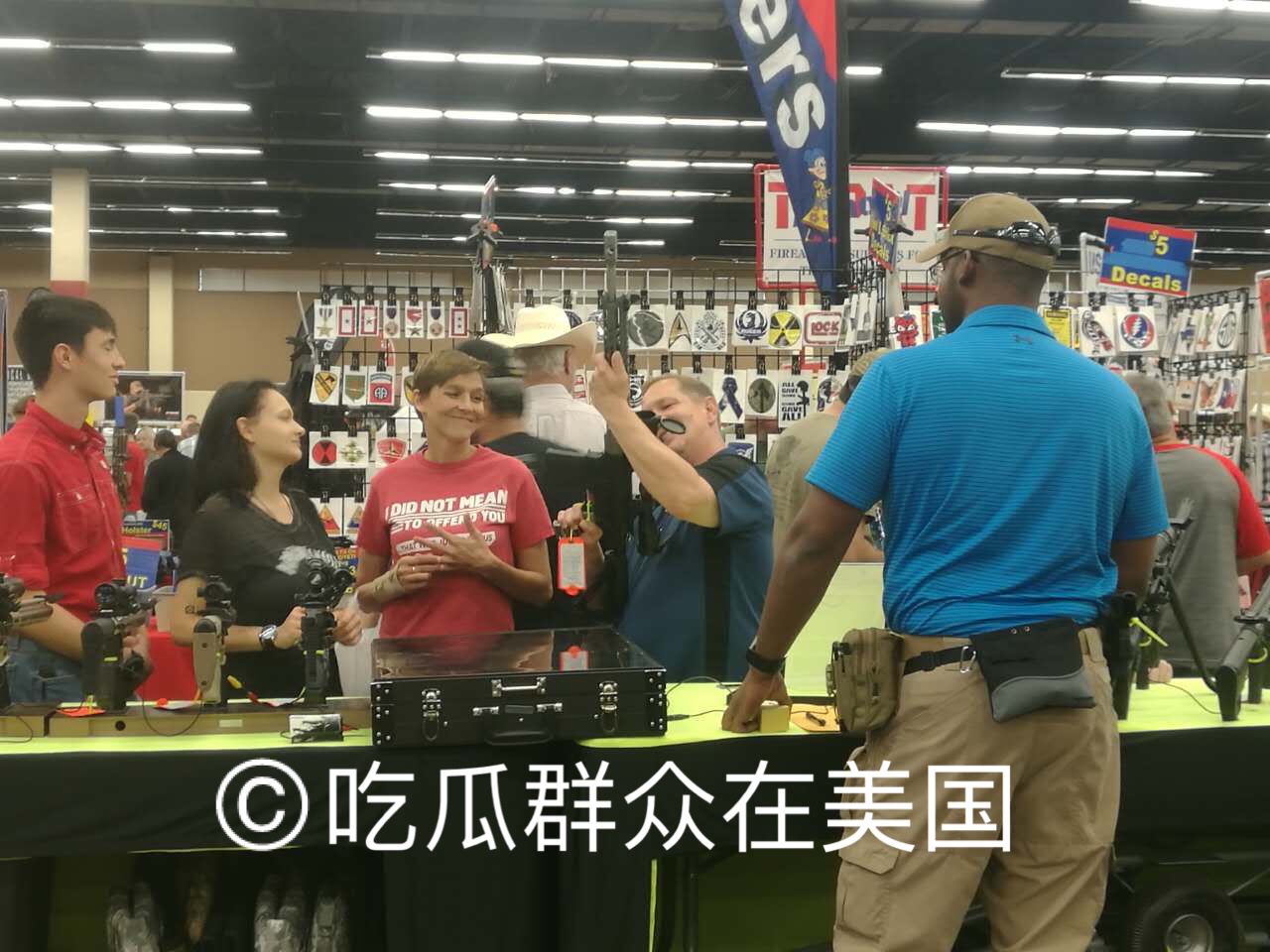 美国佛罗里达州枪展,在美国逛枪展