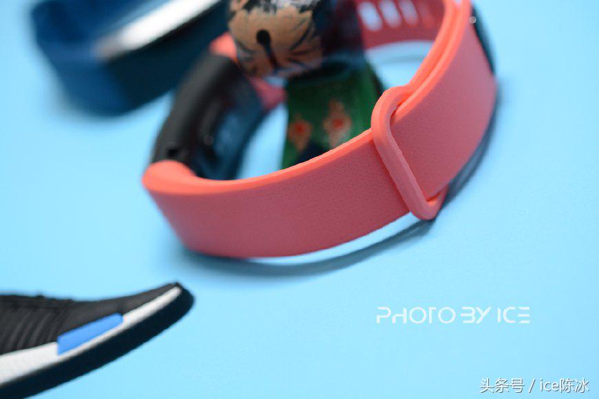 华为手环6pro防水测评,华为手环6pro防水性能怎么样