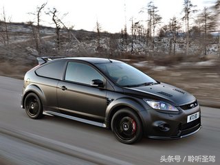 经典福特福克斯的原车音响换装、门板隔音之旅不过两千元的改装，给有需求的自己！