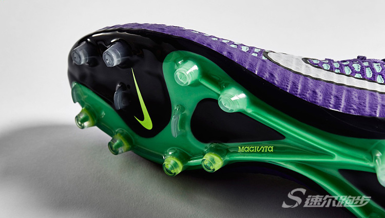 足球鞋对膝盖的危害,mg足球鞋为什么会伤膝盖