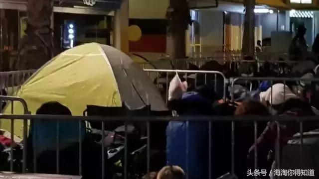 宇宙网红联合LV全球限量闪购，澳洲神级买手寒风排队8小时，还是空手而归