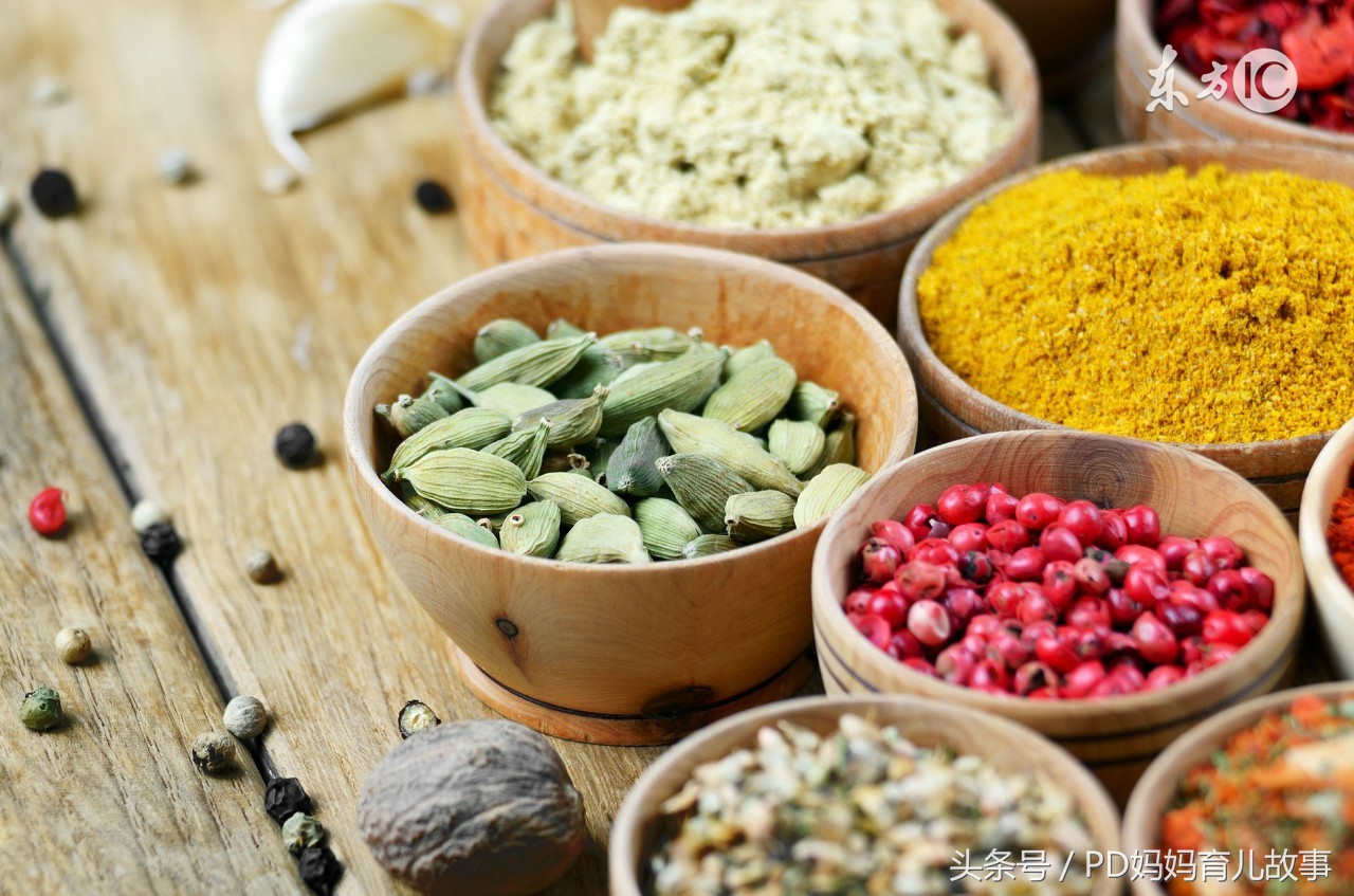 小孩吃虾会吐是什么原因,吃了虾上吐下泻什么原因