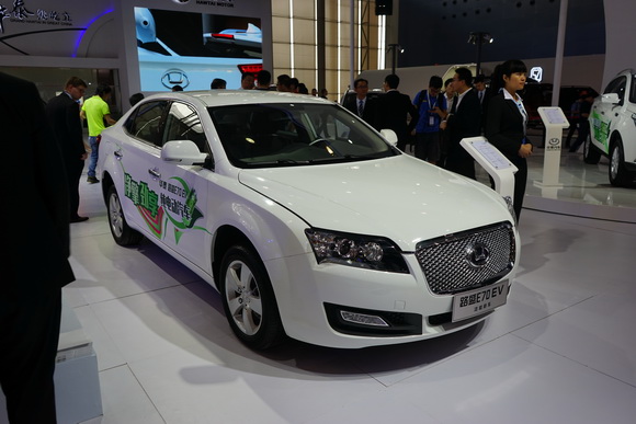 华泰新能源iev230报价,华泰iev230电池是什么品牌