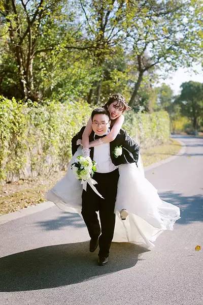 那些文艺婚纱照是什么样的,最推荐的婚纱照类型是什么