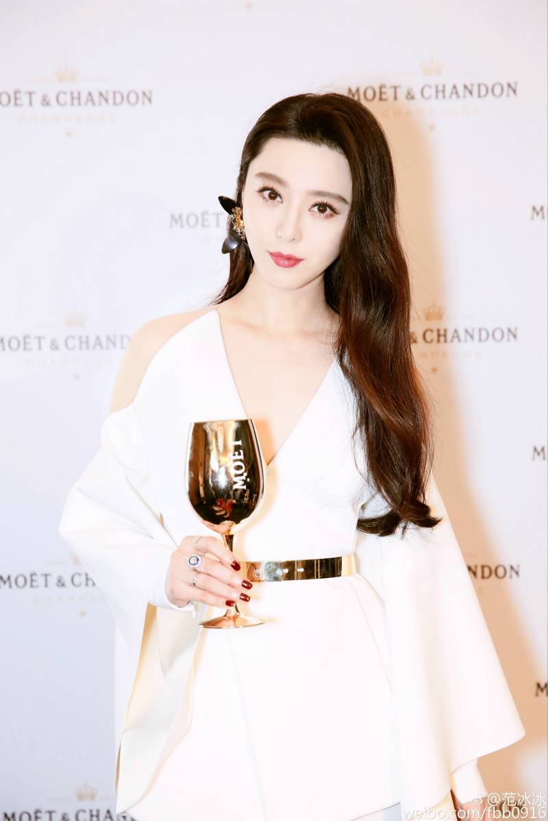 测测你合适什么唇色,三招测出你的唇形