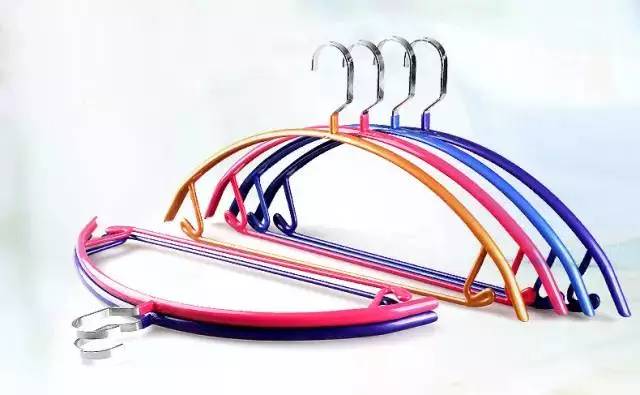 衣架原来还能这样用,衣架竟然能够这么用