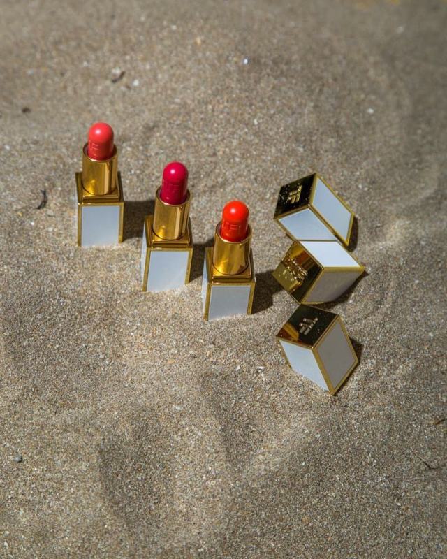 周一综合症？这些高颜值化妆品一扫你的沉闷心情！