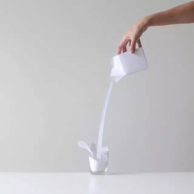 护肤品香精对宝宝的危害大吗,护肤品含有香精孕妇能够用吗