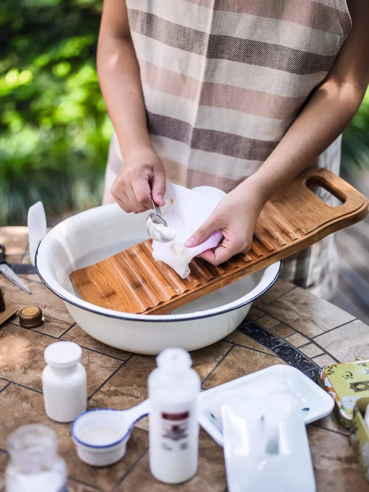 永续护衣：自有米饭柠檬牛奶来对付污渍油渍口红渍