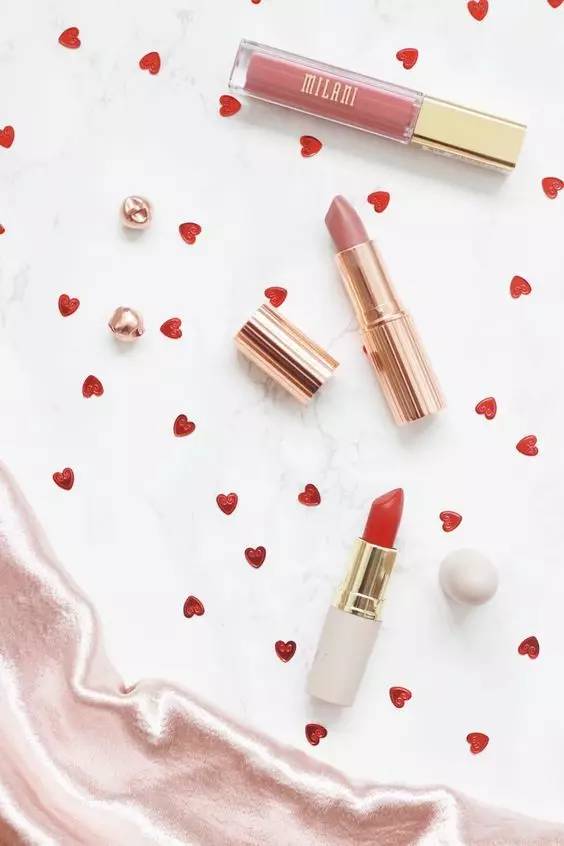 周一综合症？这些高颜值化妆品一扫你的沉闷心情！