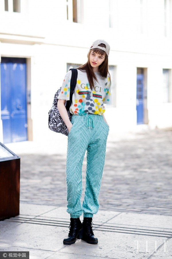 明星都在背什么帆布包,明星同款双肩包女现在最流行的