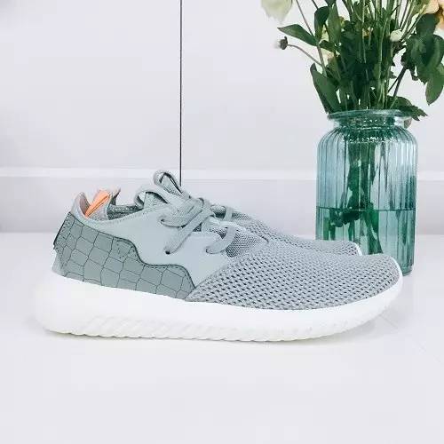 不要再黑asos了，Adidas直邮18天到货，没被税！