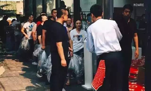 我开始怀念那个夏天歌曲,我开始怀念那些再也回不去的日子