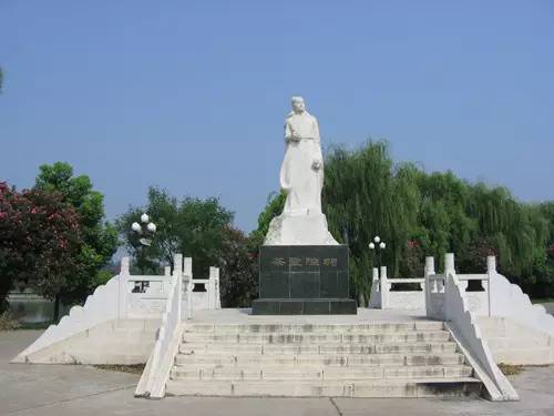 循香识味赏景尝鲜｜带你体验“活色生鲜”的江*风汉**情