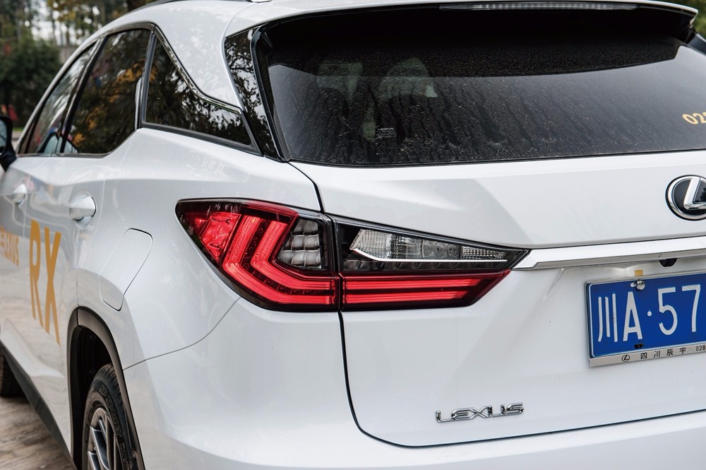 雷克萨斯rx3002022款,雷克萨斯rx200t四驱典雅试驾