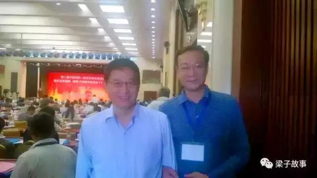 中国男儿只手撑天空翻译,中国男儿只手撑天空