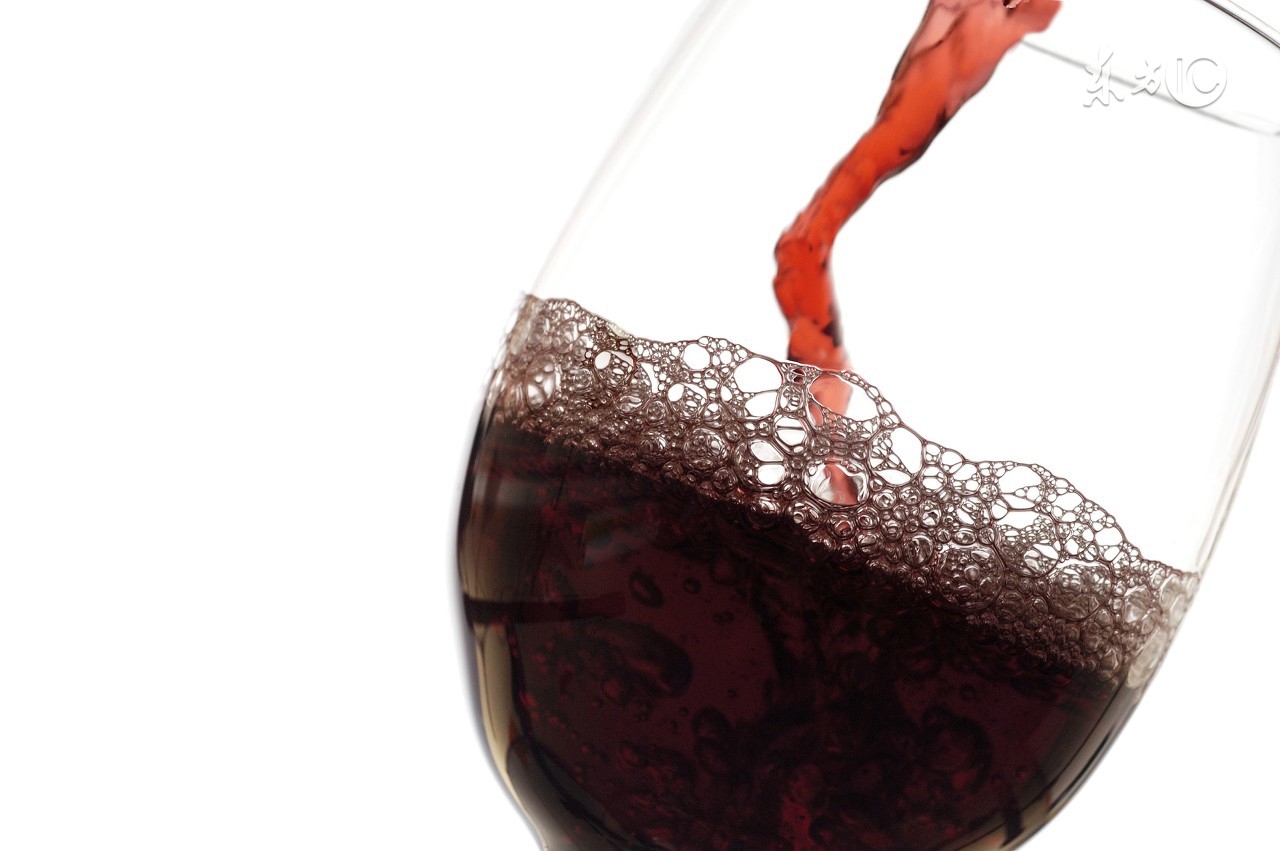 葡萄酒泡洋葱降血压是骗人吗,朱卫东谈喝酒视频