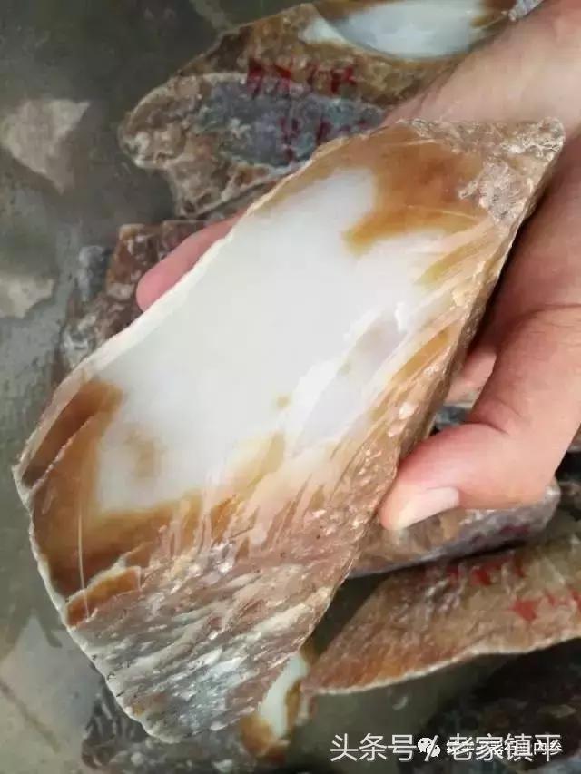 镇平县玉雕博览会,镇平玉雕亮相第七届中原文博会