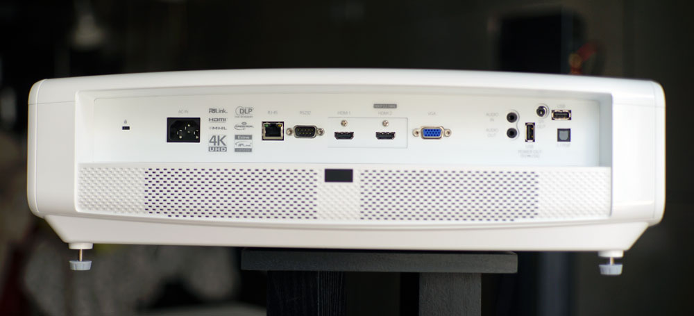 奥图码高流明4k投影机,奥图码uhd506投影机测评