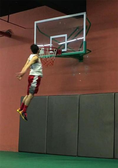 1米6扣篮王nba,nba1米6扣篮王