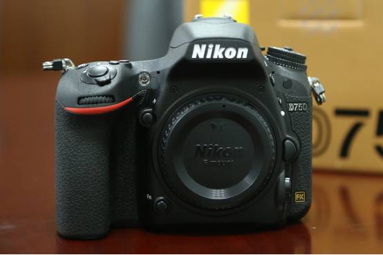 佳能5d3和6d2和d750哪个更值得入,佳能6d2和5d3和尼康d750怎么选