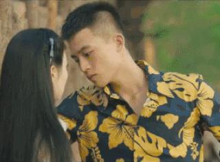 大甜甜、欧豪主演电影《青禾男高，豆瓣评分4.9，网友群嘲景甜：告捷帮助大甜甜坐实一姐地位！