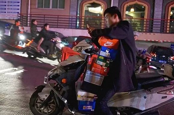 做仿鞋如果授权了能够做吗,莆田仿鞋行业