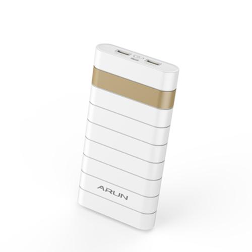 20分钟就能够充满电的充电宝,可实时显示电量的充电宝