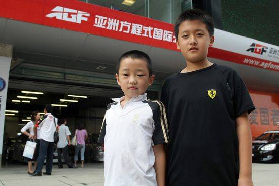 不惧欧美高手“围剿”，这位来自中国的18岁大男孩，刮起一阵阵中国旋风