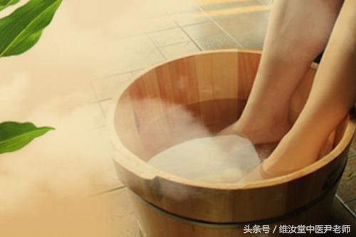 三伏天菖蒲和艾草泡脚好吗,天天用艾草泡脚有没有副功能