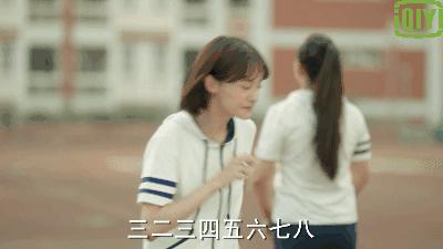 郑爽泪沟、眼袋明显到糊住镜头，学生*党**们的通病该怎么治？