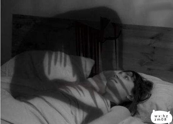 鬼压床究竟是咋回事答案令人吃惊,科学解读鬼压床究竟是什么