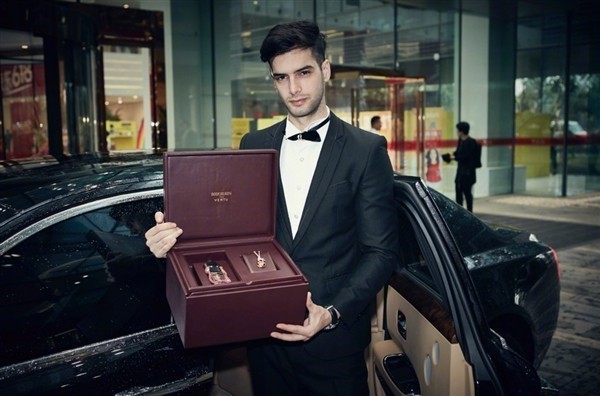 vertu手机凭啥卖几十万,vertu价值298万手机