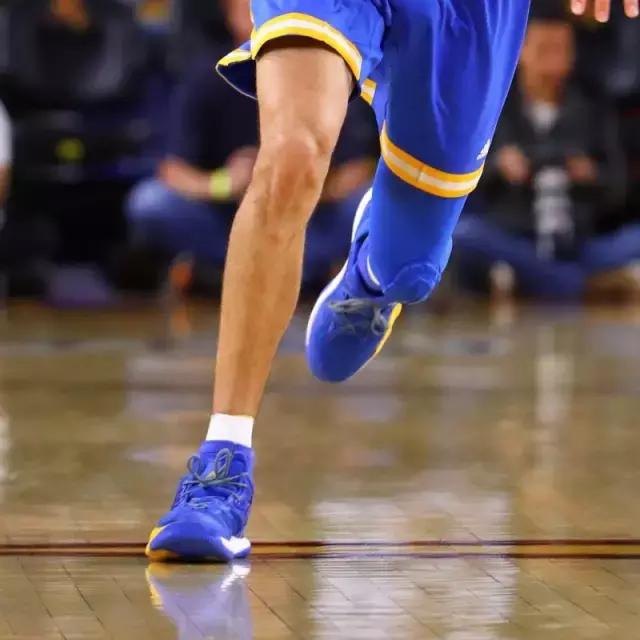 全世界都在嘲笑「球爹一家」，但你们都错了！