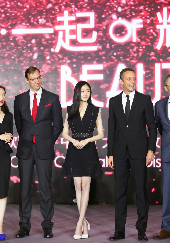 这个夏天不能错过的4款连衣裙,总有一款合适你的连衣裙