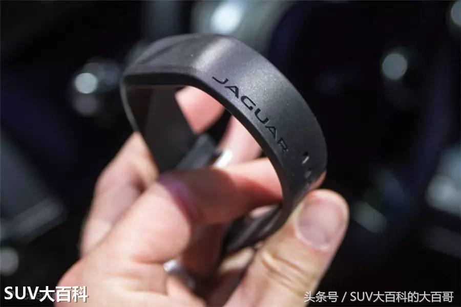 捷豹epace黑武士2024款,老款捷豹e-pace对比新款