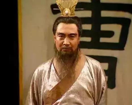 于和伟剧里霸气走路,于和伟经典步伐