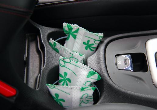 夏天车内有异味怎么去除,夏天车内异味去除方法