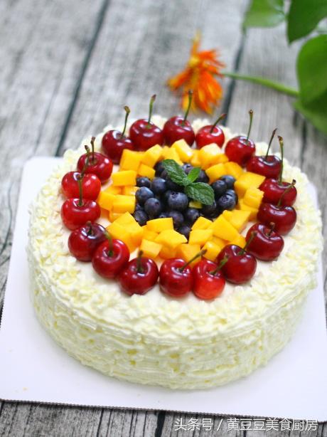 怎么做简单又好看的生日蛋糕,在家做一个简单的生日蛋糕