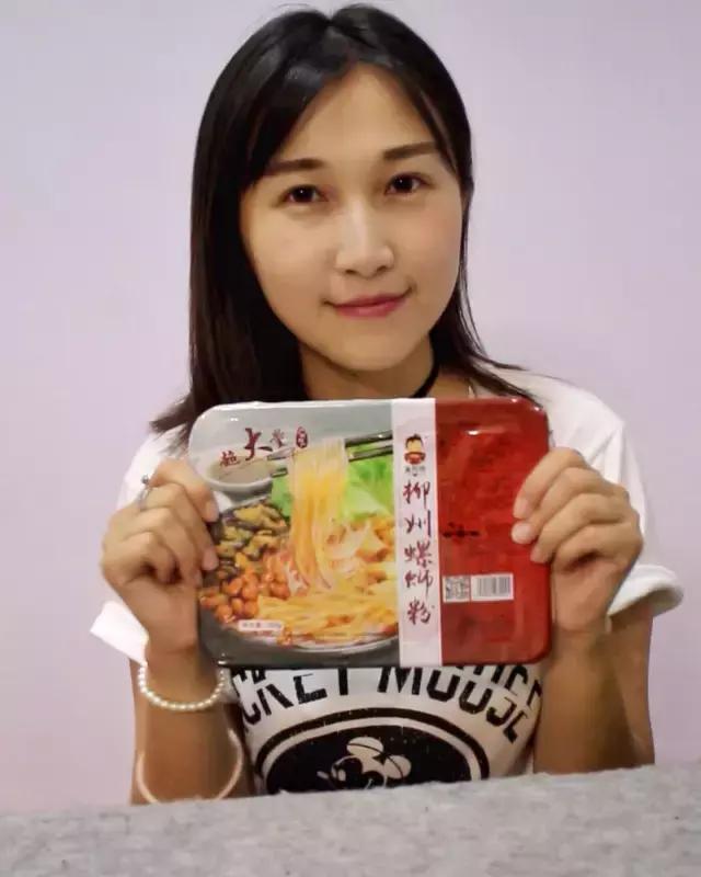 随时随地一壶热水就能吃上的美味螺蛳粉，我们帮你找好了！饿了么？