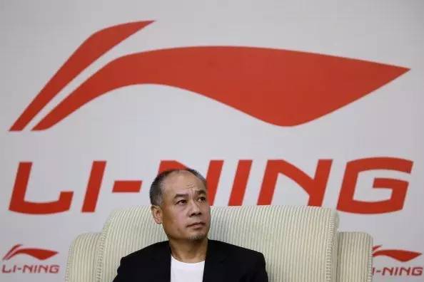 两亿人口下童装市场再起风云！国产四大体育品牌聚首新战场｜商圈