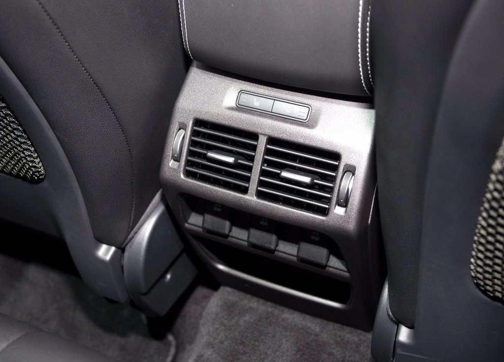 全新捷豹新款e-pace图,捷豹e-pace小豹子图