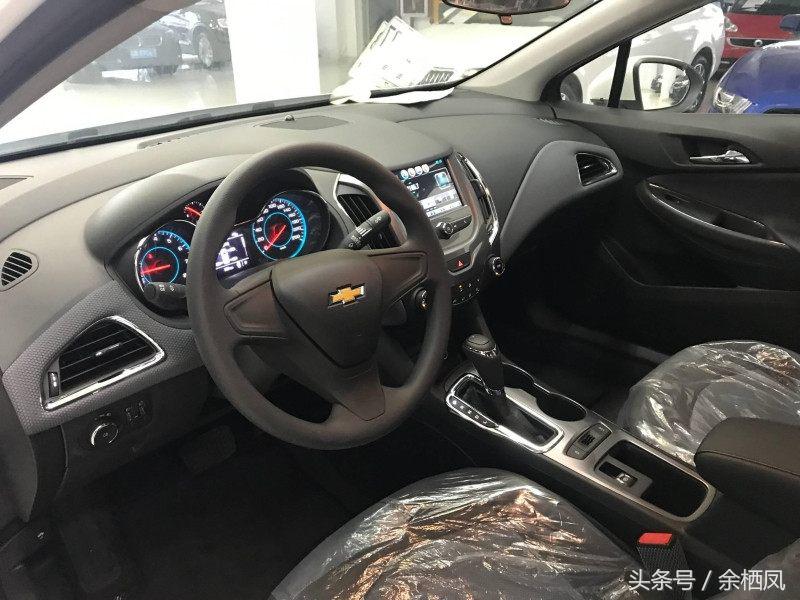 老款经典科鲁兹到底能不能买,2018新款科鲁兹与老款差异