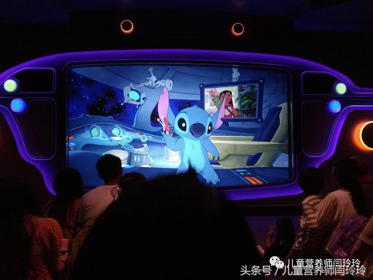 迪士尼实现小朋友们的公主梦,迪士尼是每个女孩的公主梦