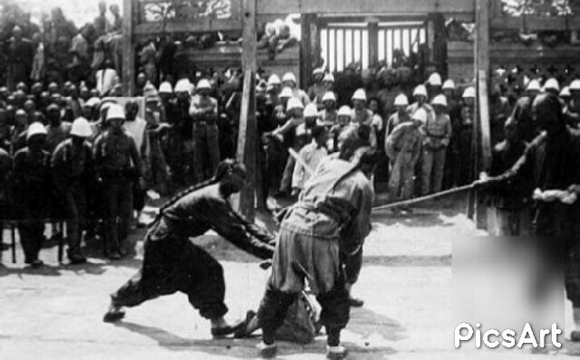 八国联军杀害无辜民众,八国联军烧杀抢掠视频